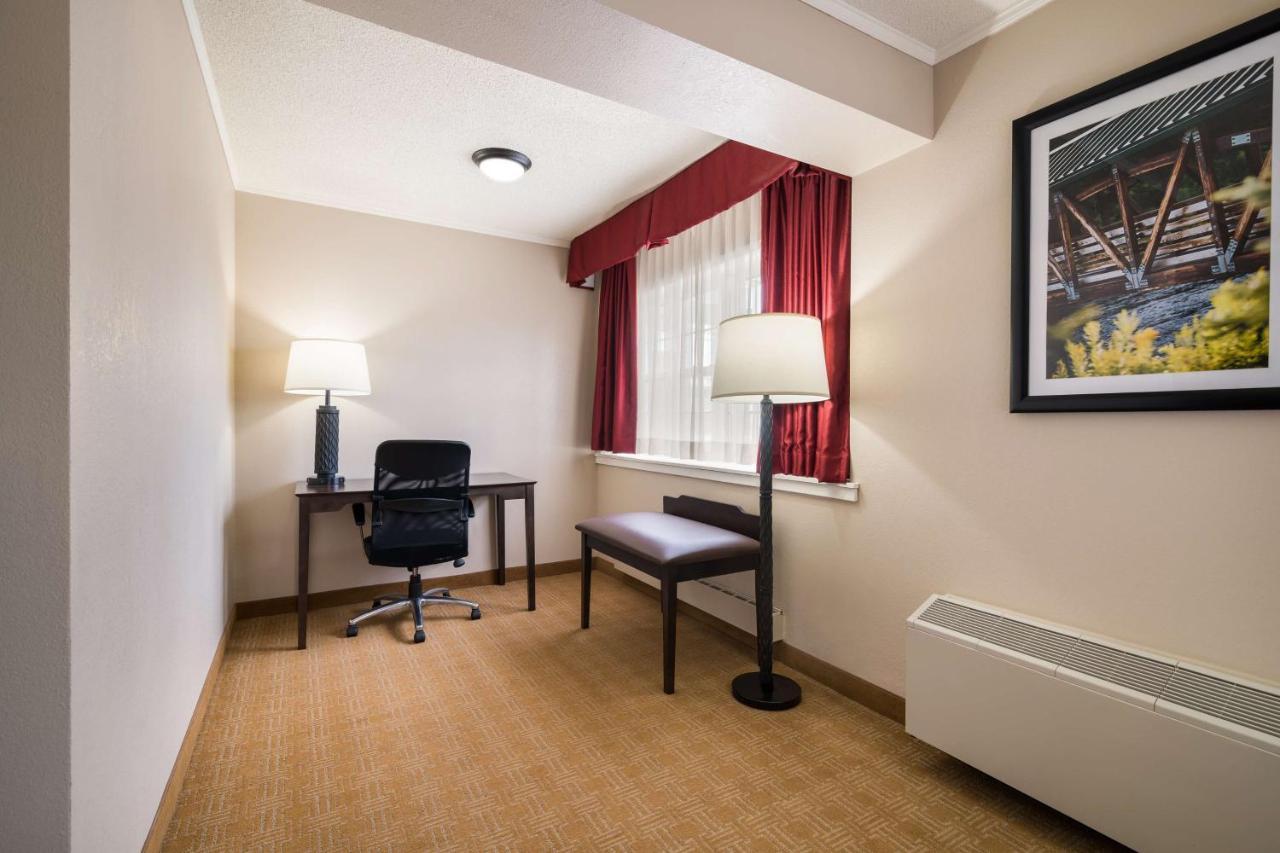 Best Western University Inn Canton Exterior photo